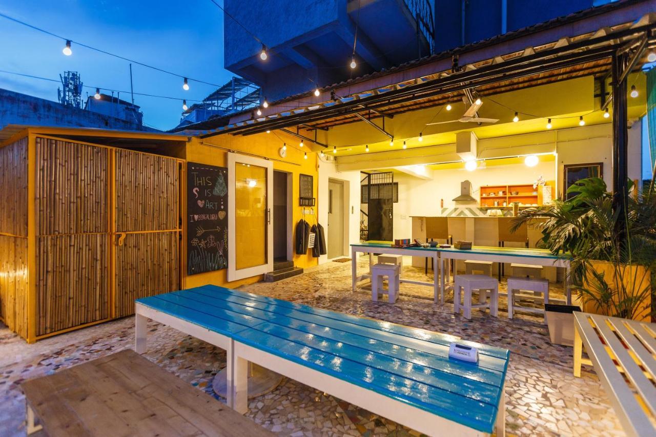 Locul - Church Street Hostel *